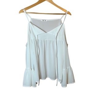 FLOWY WHITE COLD SHOULDER TOP!!